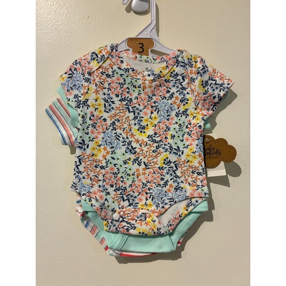 NWT Baby Essentials 3-Pack Short-Sleeve Floral Bodysuits - 3M - Picture 1 of 3